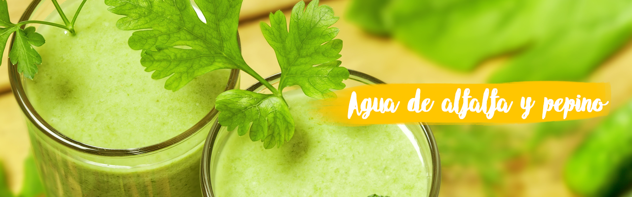 Agua de alfalfa pepino y miel para mejorar el funcionamiento digestivo