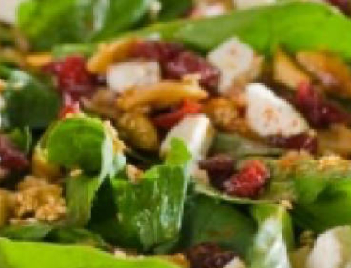 Ensalada de espinacas con arándanos y almendras